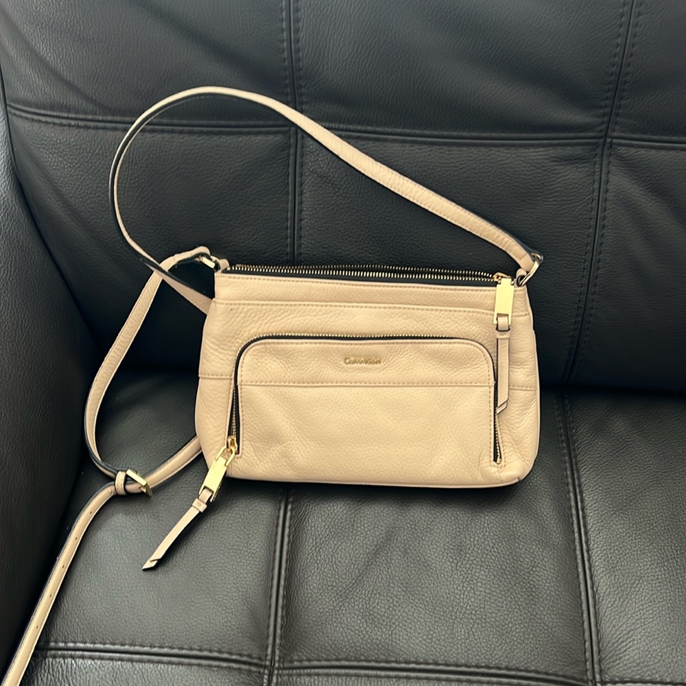 Calvin Klein Cross body purse